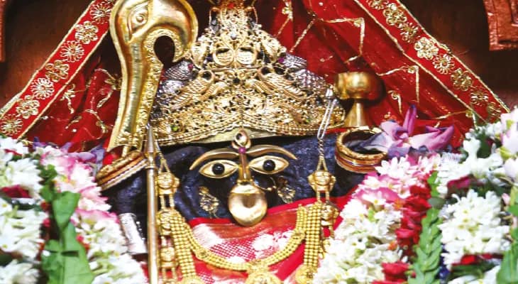 আজও রাজবাড়ি থেকে বর্গভীমা মন্দিরে অধিবাস সামগ্রী পৌঁছয়