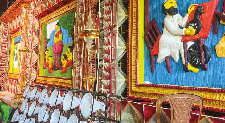 যাদবপুরে পড়শি দুই পুজো বলছে ভেদাভেদ নয়, মানবতাই সারকথা, শ্যামাপল্লি শ্যামা সংঘে ‘ভেদ’ অ্যাথলেটিক ক্লাবে ‘একত্ব’