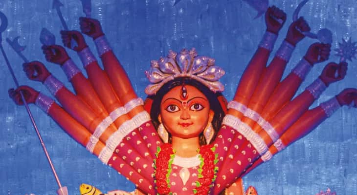 কলকাতার ঘাটের কথা তুলে ধরছে হাতিবাগান সর্বজনীন, সমুদ্রে প্লাস্টিক দূষণের সচেতনতা-বার্তা লালাবাগান নবাঙ্কুরের