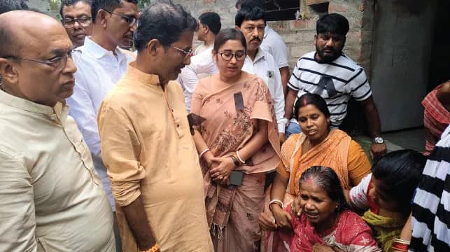 এইমসে ময়নাতদন্তের পর বিজেপি সমর্থকের মরদেহ ফিরল নবদ্বীপে, তিনদিন পরও অভিযুক্তরা অধরা