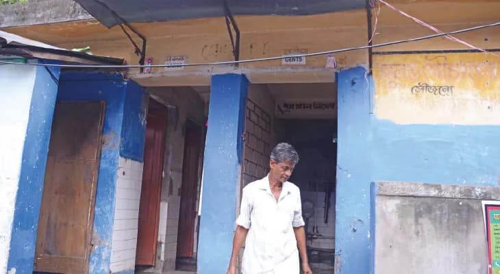 পুজোয় সচল থাকবে হাওড়ার সব পাবলিক টয়লেট, দখলমুক্ত করতে উদ্যোগী পুরসভা