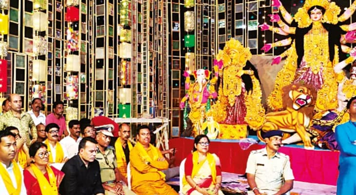 ভোর থেকে ঘাটে ঘাটে তর্পণ , বহু পুজোর ভার্চুয়াল উদ্বোধন মমতার