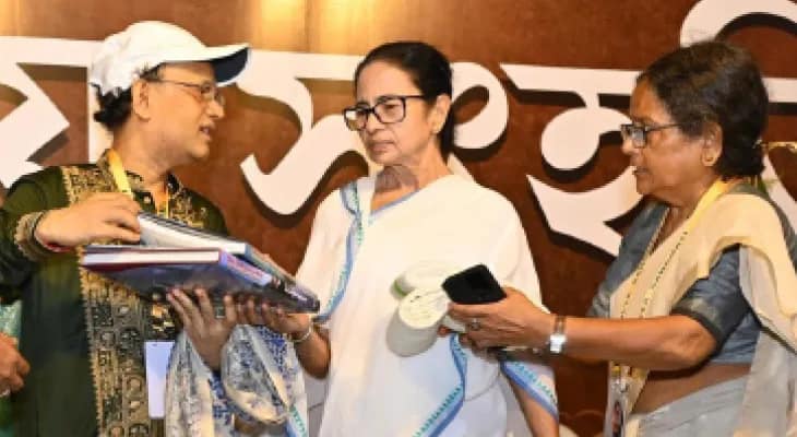 আমার ভাষাকে অসম্মান করলে আমি ছেড়ে কথা বলার লোক নই: মুখ্যমন্ত্রী, পুজো উদ্বোধন করতে গিয়ে বিজেপিকে নিশানা মমতার