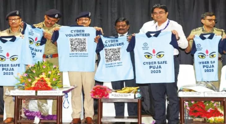 এক ক্লিকে শহরের পুজোর দিক নির্দেশনা, ‘পুজো বন্ধু’ অ্যাপ লঞ্চ লালবাজারের
