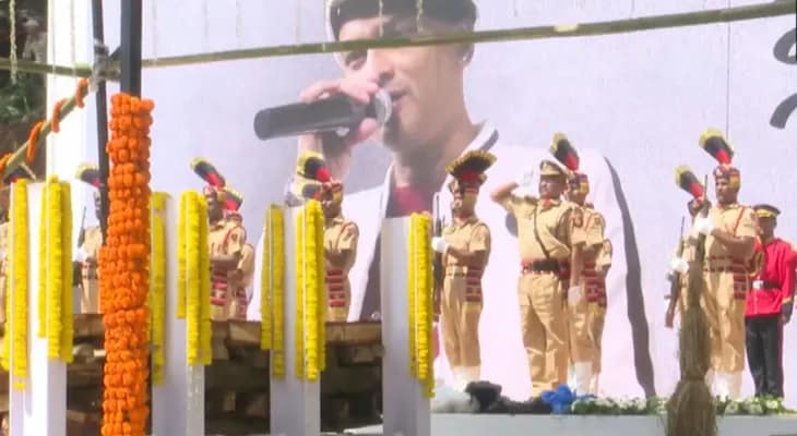 অসমের কামরুপে গান স্যালুটে শেষ বিদায় গায়ক জুবিন গর্গকে