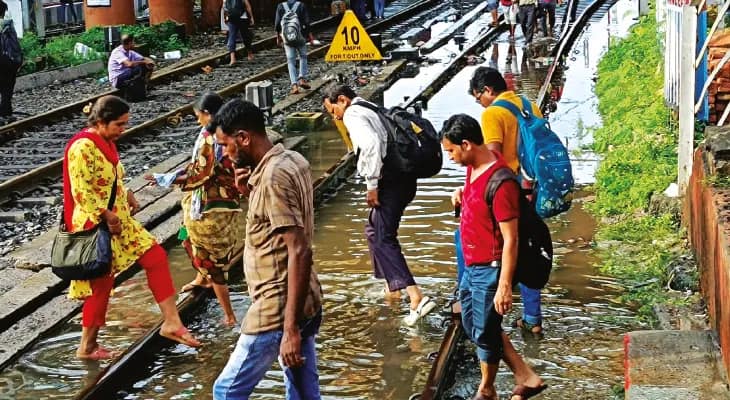 শিয়ালদহে বিপর্যস্ত পরিষেবা, বাতিল দূরপাল্লার অনেক ট্রেন