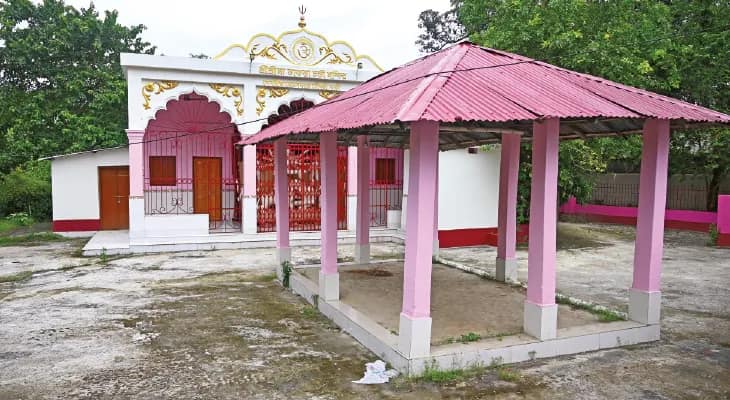 ঐতিহ্য, রীতি ও বিশ্বাস মূল আকর্ষণ হোসেনপুরের ডাকরাচণ্ডী পুজোয়