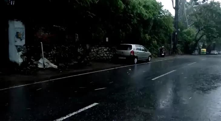 কেরলের তিরুবন্তপুরমে ভারী বৃষ্টি