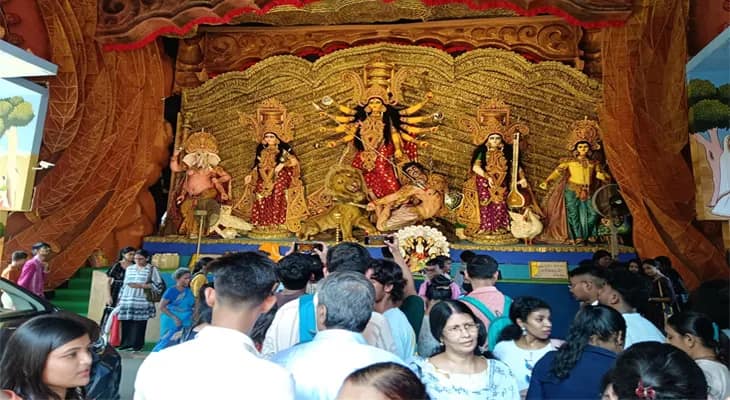 সিংহী পার্কে দর্শনার্থীদের ঢল