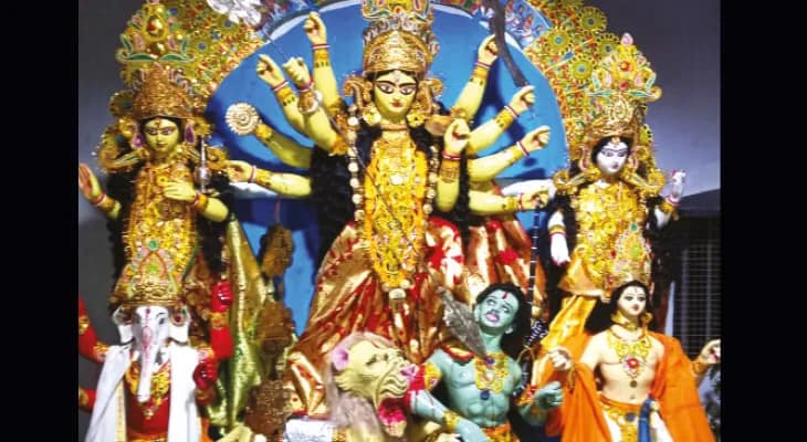জমিদারদের ৪০০ বছরের পুজোর সাক্ষী কোন্নগরের বিশালাক্ষ্মী সড়ক