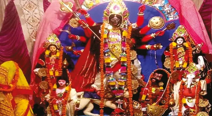 ক্যানিংয়ের ভট্টাচার্য বাড়িতে পোড়া মুখের উমা আরাধনা