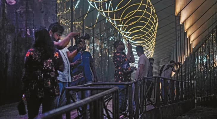 পথের ক্লান্তি ভুলিয়ে দু’দণ্ড শান্তির খোঁজ দিচ্ছে দমদম পার্ক ভারতচক্রের ‘তন্মাত্র’