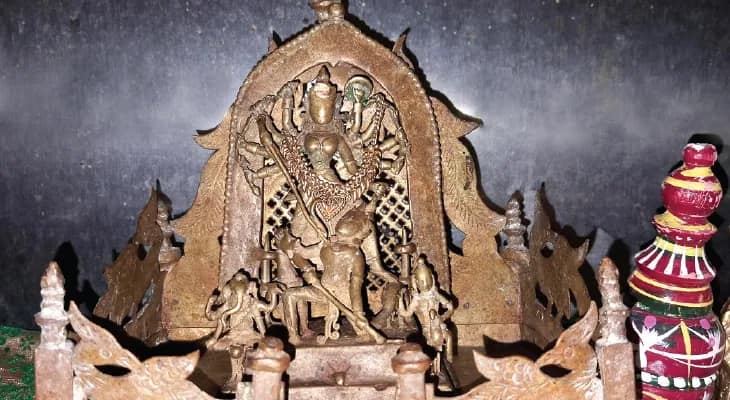 কংসনারায়ণের প্রতিষ্ঠা করা অষ্টধাতুর দুর্গামূর্তি আজও পূজিত জলপাইগুড়িতে