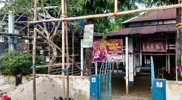ভাটিবাড়ি বোরাগাড়ি হরিমন্দিরে উমা আসেন রাজবংশী বধূর সাজে