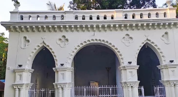গুঞ্জবাড়িতে তৈরি হচ্ছে কাঠামিয়া মন্দিরের প্রতিমা
