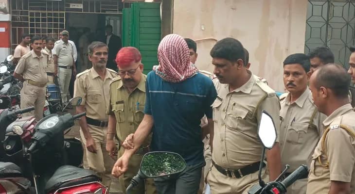 নাবালিকা ছাত্রীকে ধর্ষণ ও খুনের ঘটনায় অভিযুক্ত শিক্ষককে ২৮ অক্টোবর পর্যন্ত জেল হেফাজতের নির্দেশ দিলেন রামপুরহাট আদালতের বিচারক