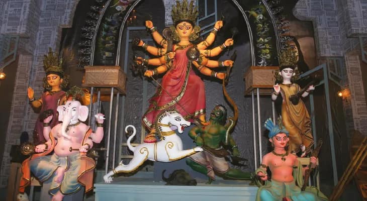 পরিবেশবান্ধব মণ্ডপ সল্টলেকে, নিউটাউনে সবুজের কোলে দুর্গা