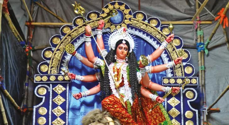 জিয়াগঞ্জের চুড়িপট্টি আপনজন ক্লাবের পুজোয় আনন্দে মাতেন সব ধর্মের মানুষ