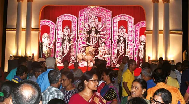 জনস্রোত বরানগর থেকে কাঁচড়াপাড়ায়