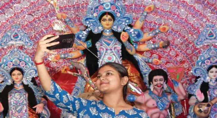 সৈকতশহর দীঘা ও রামনগরে থিমের ছড়াছড়ি