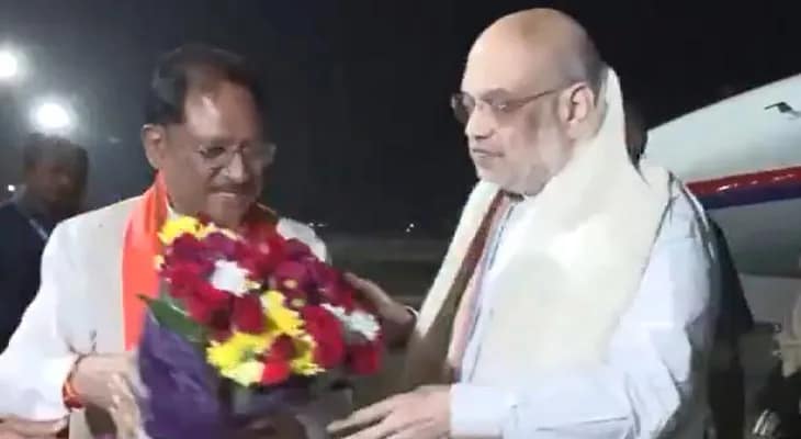 ছত্তিশগড়ের রাইপুরে পৌঁছলেন কেন্দ্রীয় স্বরাষ্ট্রমন্ত্রী অমিত শাহ, বিমানবন্দরে তাঁকে স্বাগত জানালেন মুখ্যমন্ত্রী বিষ্ণুদেও সাঁই