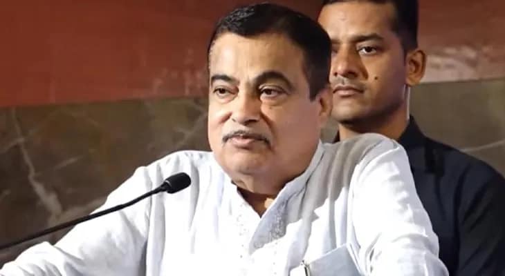 নাগপুরে বক্তব্য রাখছেন কেন্দ্রীয় মন্ত্রী নীতীন গাদকারি