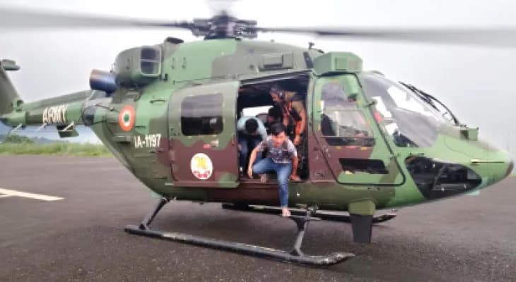 কপ্টারের সাহায্যে ভুটান থেকে ৩ জনকে উদ্ধার ভারতীয় সেনার