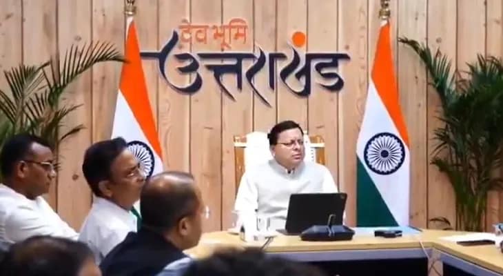 দেরাদুনে রিভিউ মিটিংয়ে উত্তরাখণ্ডের মুখ্যমন্ত্রী পুষ্কর সিং ধামি