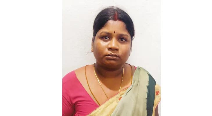 ভিড়ে মিশে হাত সাফাই মহিলা ব্যান্ডেল গ্যাংয়ের, কামালপুরে ছিনতাই করতে গিয়ে পাকড়াও এক