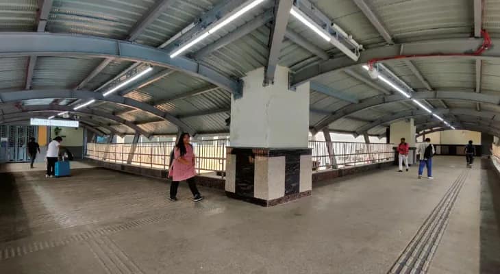 সেক্টর ফাইভ মেট্রো স্টেশনে চালু হল নয়া ফুটওভার ব্রিজ