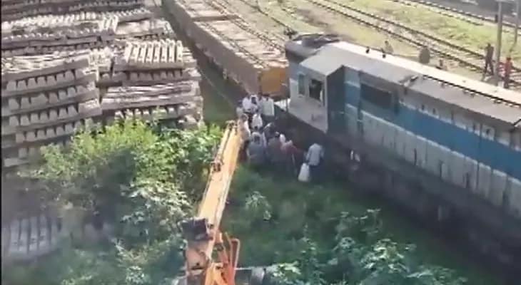 উত্তরপ্রদেশের হাপুরে লাইনচ্যুত মালগাড়ি