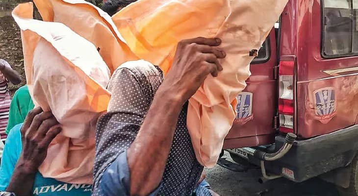 ধর্ষিতার পরিবারকে ‘হাইজ্যাক’ বিজেপির, রাত্রিবাস বিতর্কিত পদ্মনেতার বাড়িতে