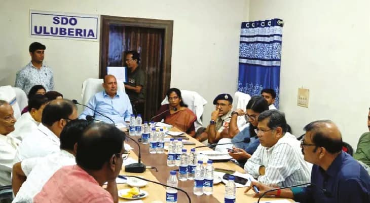 টোটোর রেজিস্ট্রেশন নিয়ে উচ্চ পর্যায়ের বৈঠক উলুবেড়িয়ায়