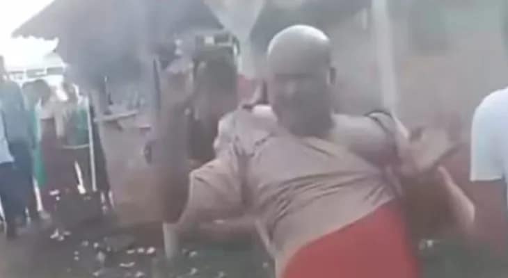 এগরা মহকুমা হাসপাতালে সদ্যোজাতের মৃত্যুর ঘটনায় তুলকালাম, পুলিশকর্মীকে রাস্তায় ফেলে মার