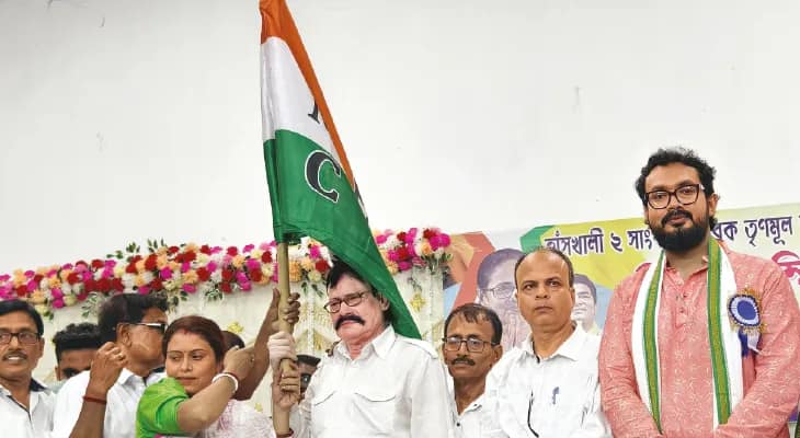 বড়সড় ভাঙন নদীয়া দক্ষিণ বিজেপিতে! দলবল নিয়ে তূণমূলে গেরুয়া নেতা নির্মল