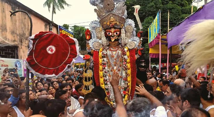 শান্তিপুরের ঐতিহ্য শ্রীচৈতন্যের শিক্ষকের চাঁদুনিকালীর আরাধনা