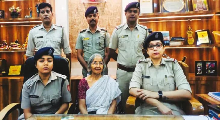 তৎপর ব্যাংক, প্রতারকদের ২৫ লক্ষ টাকা  পাঠানোর আগেই শিক্ষিকাকে রুখল পুলিশ