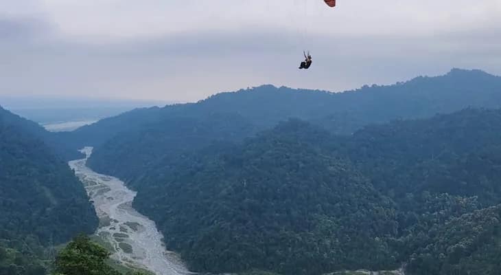 ডুয়ার্সের খুব কাছেই এবার পাহাড়ে প্যারাগ্লাইডিং! চালু হচ্ছে আগামী কাল, শুক্রবার, কোথায় হচ্ছে এই অ্যাডভেঞ্চার স্পোর্টসটি, খরচ কত? জানুন