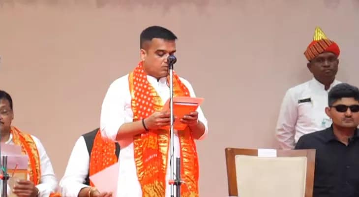 ভূপেন্দ্রর ডেপুটি হলেন তরুণ হর্ষ সাংভি, গুজরাতের মন্ত্রিসভায় জাদেজা পত্নী সহ নতুন মুখ ১৯