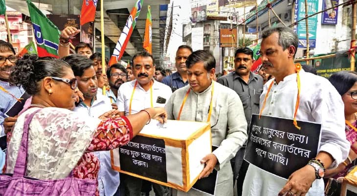 ‘আত্মনির্ভর’ বিজেপির সবটাই ধার করা