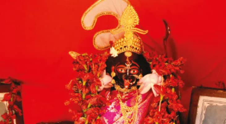 কালী প্রতিষ্ঠা করেন বামাখ্যাপার শিষ্য, মনষ্কামনা পূরণে দূরদূরান্ত থেকেও ভিড়