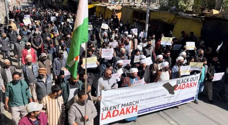 লে-তে প্রতিবাদ মিছিল ভেস্তে দিল প্রশাসন, কার্গিলে শান্তিপূর্ণ কর্মসূচি