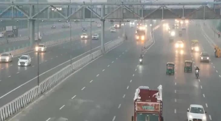 দিল্লির অক্ষরধামে বাতাসের গুণগতমান ‘বিপজ্জনক’, AQI ৪২৬