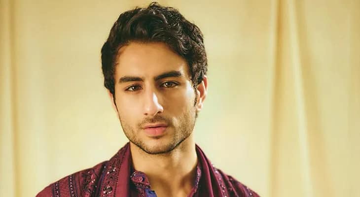 নিজের ছবির সমালোচনায়