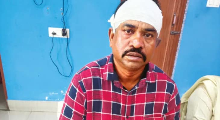 পিস্তল থেকে গুলি বের না হওয়ায় প্রাণে বাঁচলেন প্রাক্তন কাউন্সিলার!