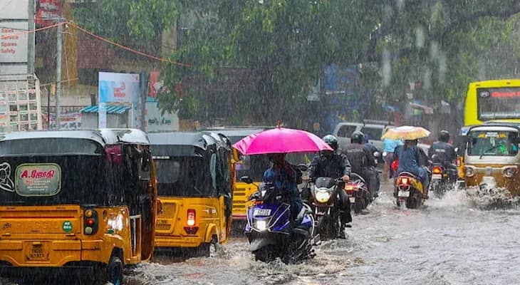 তামিলনাড়ুর ৮ জেলায় বৃষ্টির লাল সতর্কতা
