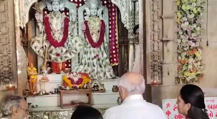 গুজরাতি নববর্ষ উপলক্ষ্যে গান্ধীনগরের পঞ্চদেব মন্দিরে গেলেন মুখ্যমন্ত্রী ভূপেন্দ্র প্যাটেল