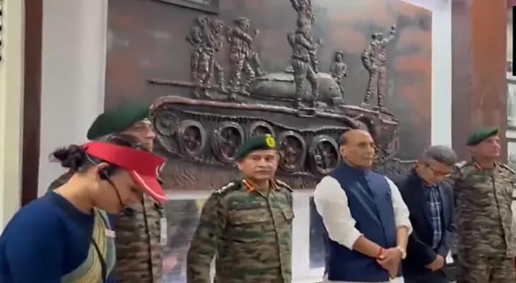 জয়সলমীরে ওয়ার মিউজিয়াম পরিদর্শন করলেন কেন্দ্রীয়  প্রতিরক্ষামন্ত্রী রাজনাথ সিং
