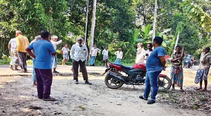 মহিলা প্রধানকে ধর্ষণের হুমকি তৃণমূল কর্মীর বিরুদ্ধে অভিযোগ দায়ের, তদন্তে ধানতলা থানা, সরব বিজেপিও