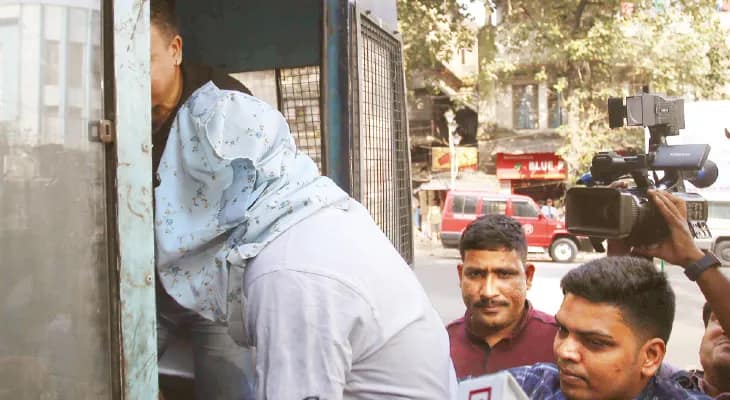 পিজির শৌচাগারে নাবালিকা রোগিণীকে ধর্ষণ ‘দালালে’র